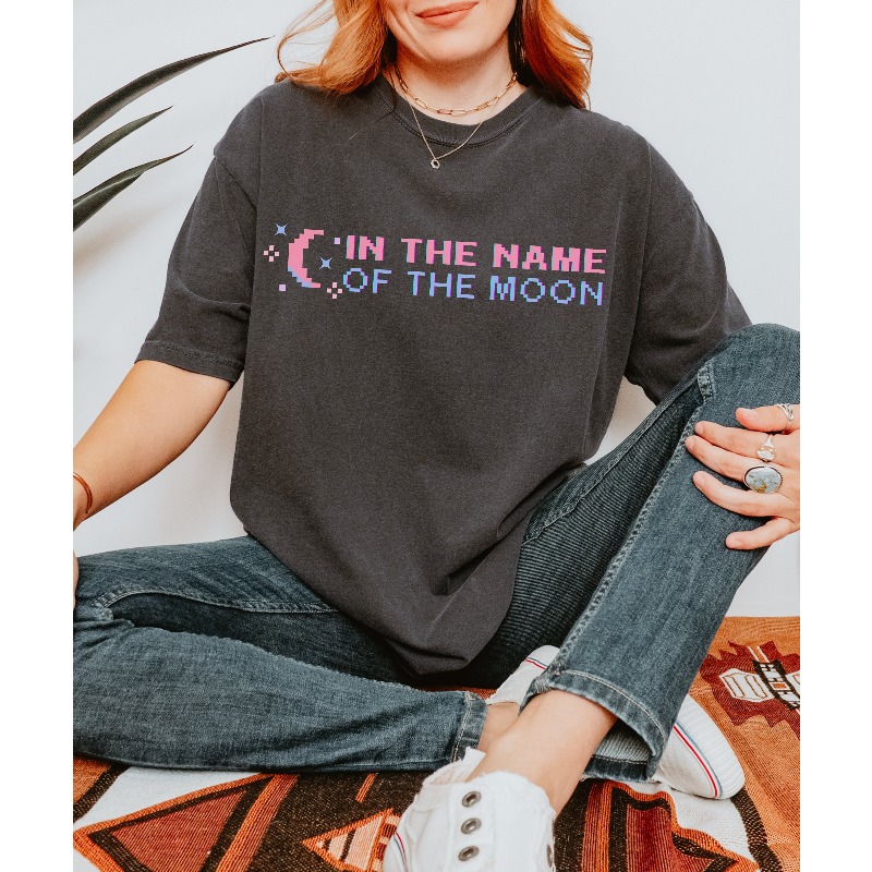 In The Name of The Moon T-shir - Anime Cosplay Girl Name recension och pris